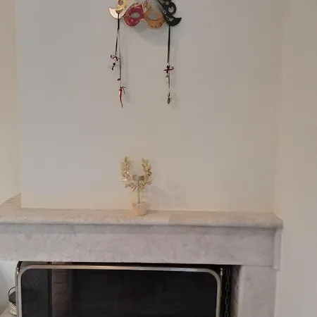 La D' Oro Villa *