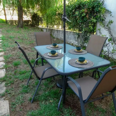 La D' Oro Villa