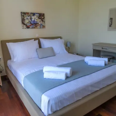 La D' Oro Villa *