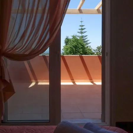 La D' Oro Villa *